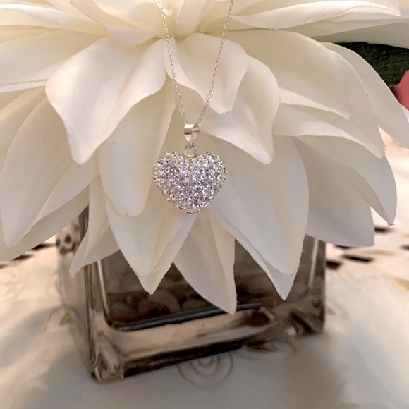 Swarovski bubble heart pendant with delicate sterling silver 16 inch chain - Picture 2 of 7